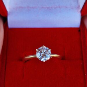 Złoty pierścionek z Diamentem 1,03 ct + Certyfikat