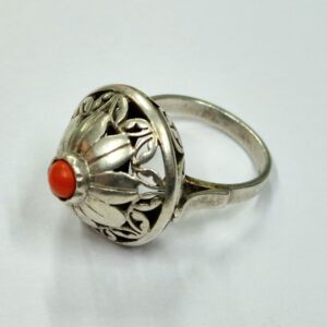 (PRZEDMIOT SPRZEDANY) Srebrny pierścionek Warmet z koralem wz SP-82